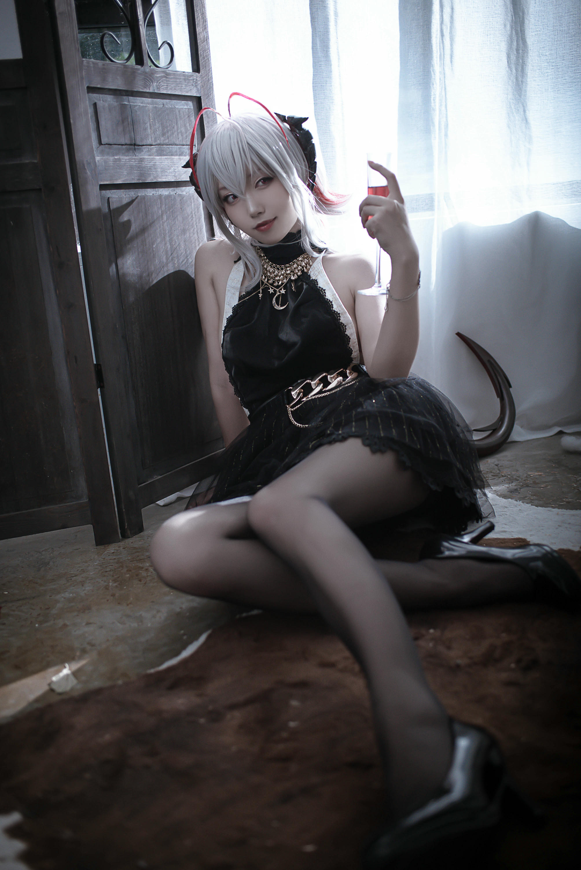 切切celia NO.011 明日方舟 W 礼服 [20P／129MB]_第1集