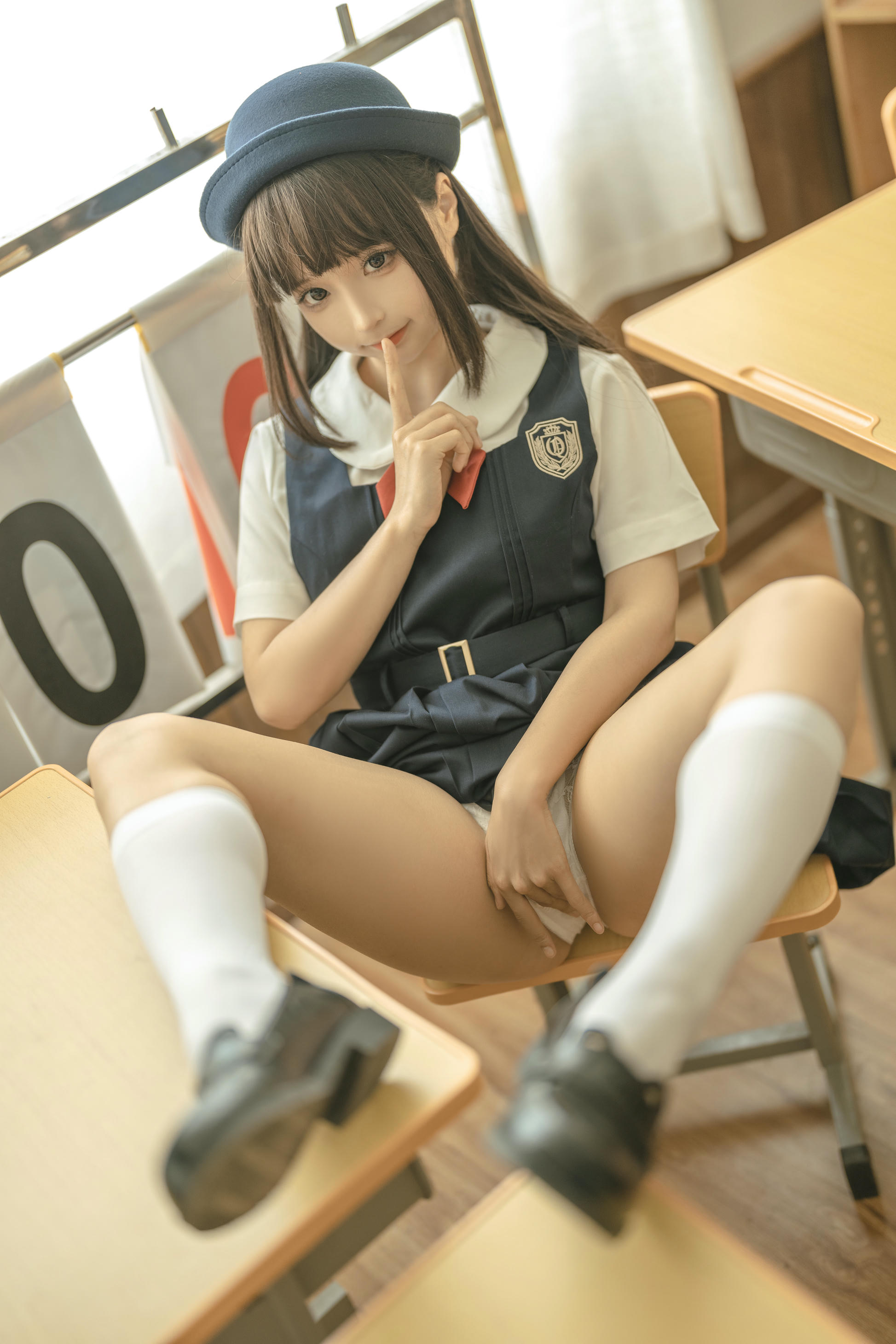 蠢沫沫 NO.183 小学妹 绅士版 [30P 338MB]_第1集