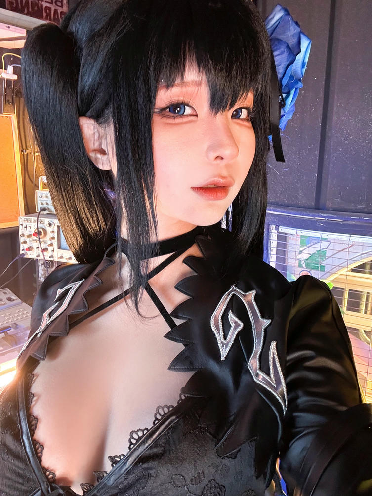 蠢沫沫 NO.320 黑岩射手 [36P 812MB]_第2集