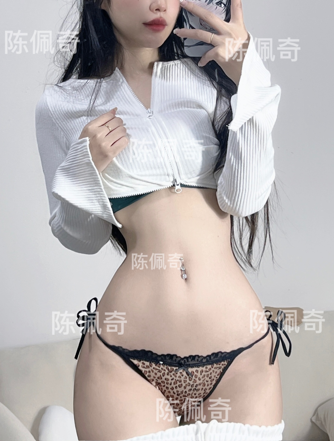粉色的猪陈佩奇微密圈-100 欧美辣妹性感纯色链条T裤性感修身内裤女金属纯棉丁字裤_第1集