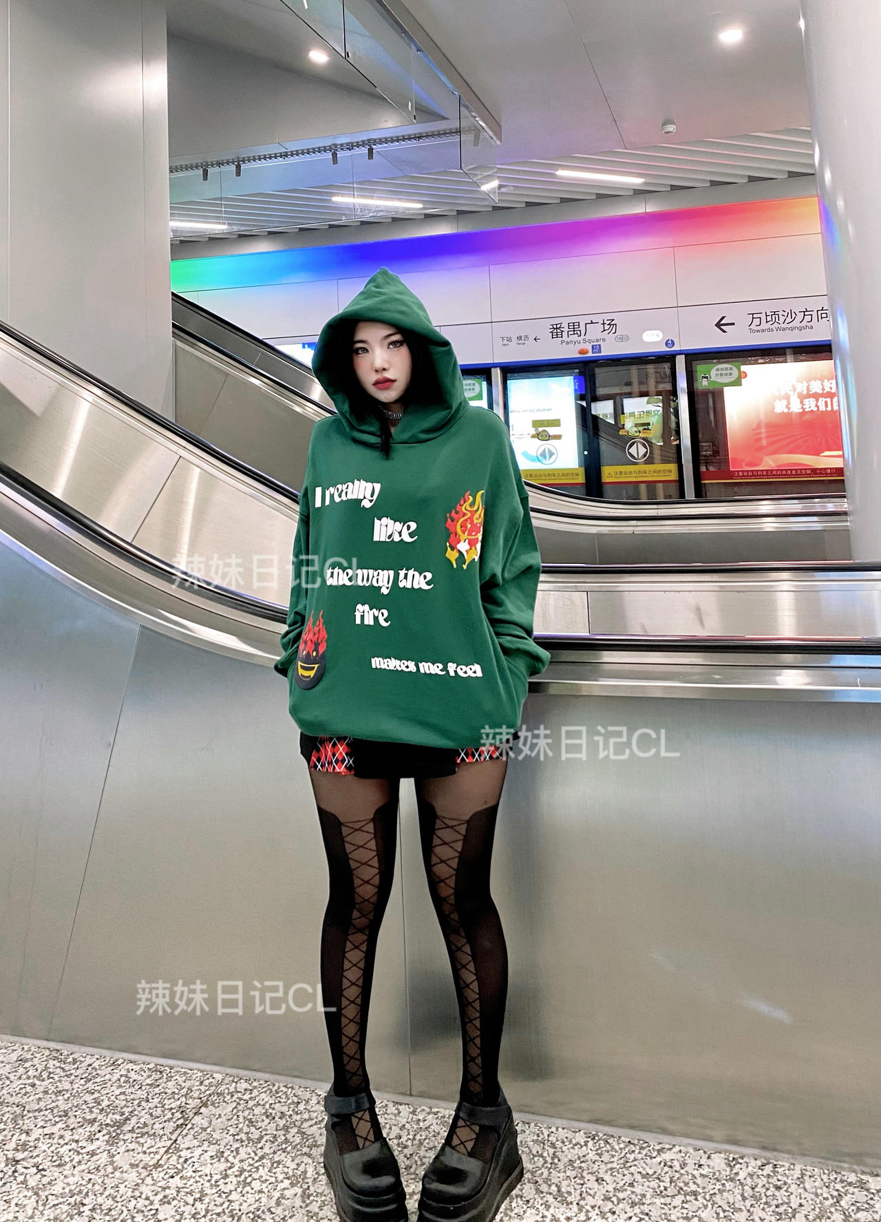 粉色的猪陈佩奇微密圈-104 20D 假绑带欧美性感黑色丝袜连裤袜仿长筒靴女袜显瘦_第1集