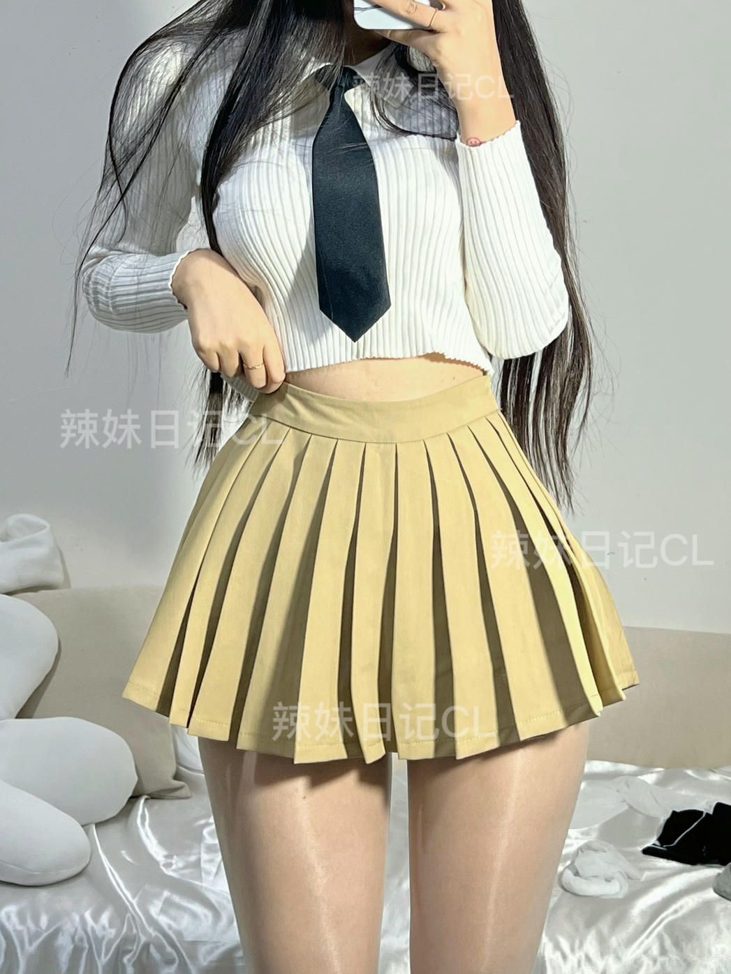 粉色的猪陈佩奇微密圈-105 21款韩版高腰前短后长防走光A字百褶短裙 伞裙网球裙_第1集
