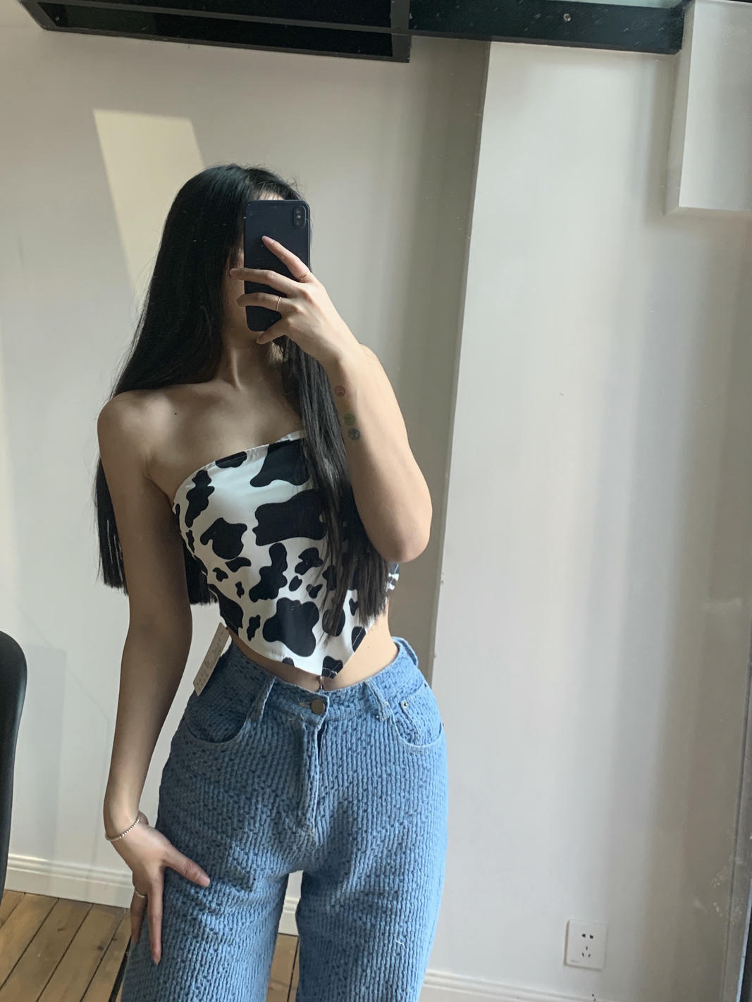 粉色的猪陈佩奇微密圈-011 性感奶牛纹抹胸背心女夏季2021新款露肩裹胸内衣外穿内搭打底上衣_第1集