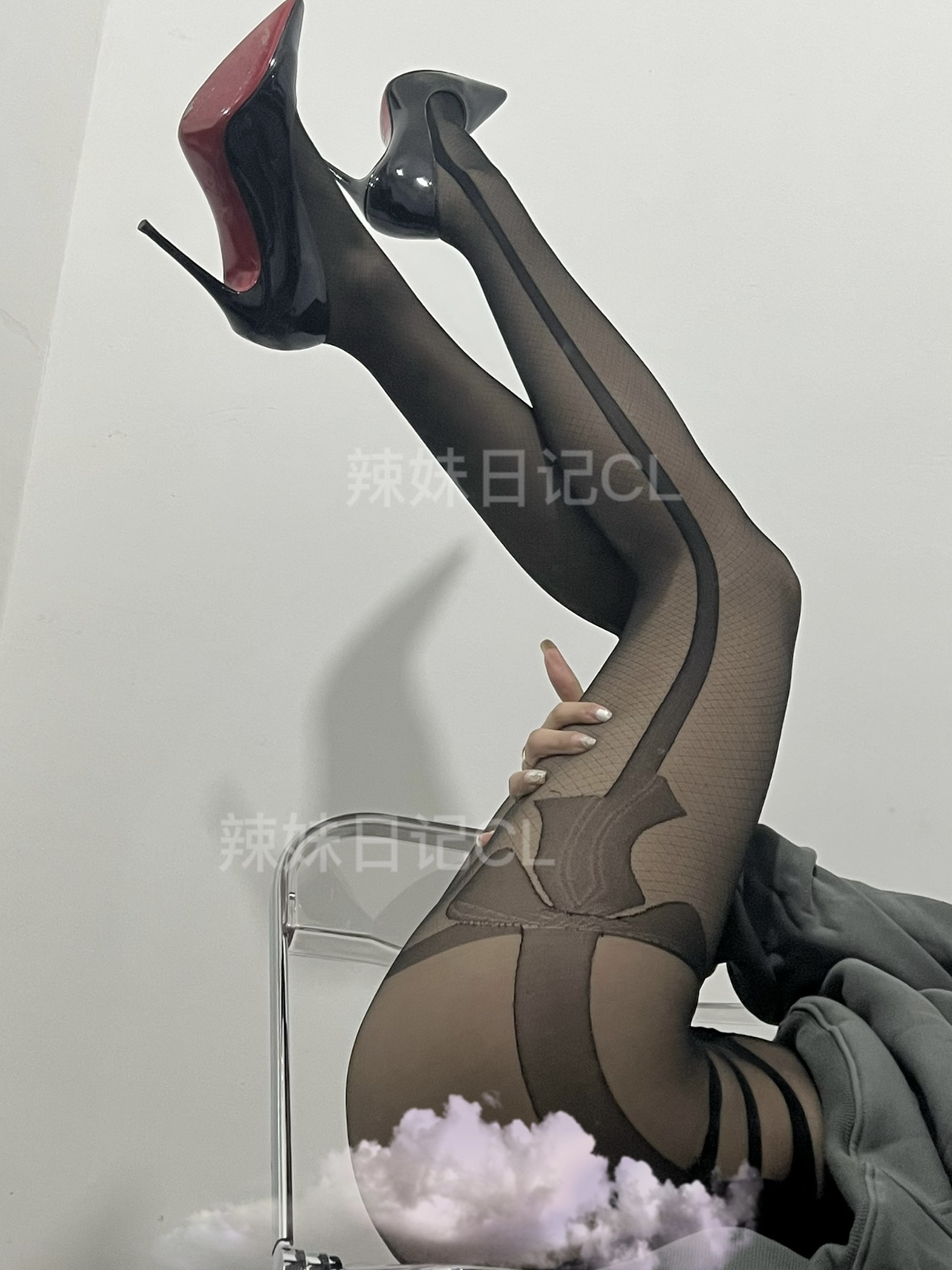 粉色的猪陈佩奇微密圈-110 20DT裆仿长筒环形花纹连裤袜腿环性感超薄日系黑色丝袜_第1集