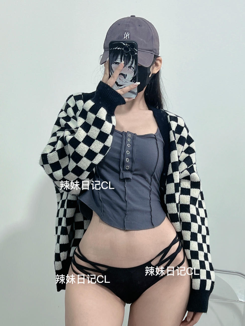 粉色的猪陈佩奇微密圈-114 韩国chic早秋性感反线拼接弧形下摆长袖打底衫女圆领T恤女_第1集