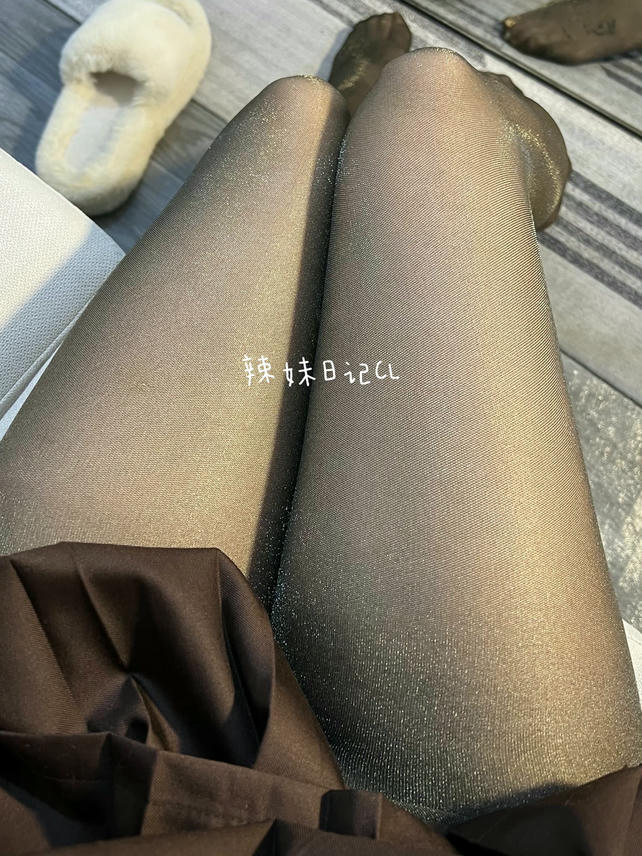 粉色的猪陈佩奇微密圈-127 亮丝情趣丝袜性感透视细闪T裆高腰修身波点不开档连裤袜_第1集