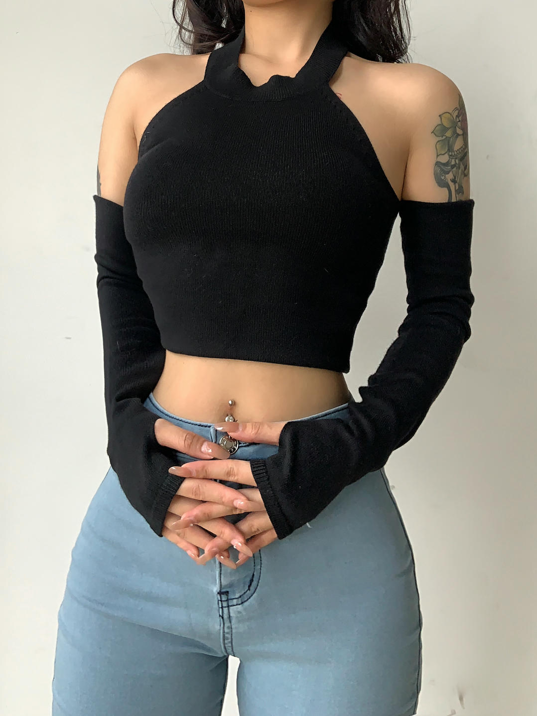 粉色的猪陈佩奇微密圈-149 甜美风性感小众两穿挂脖袖套针织衫女纯色修身内搭两件套女潮_第2集