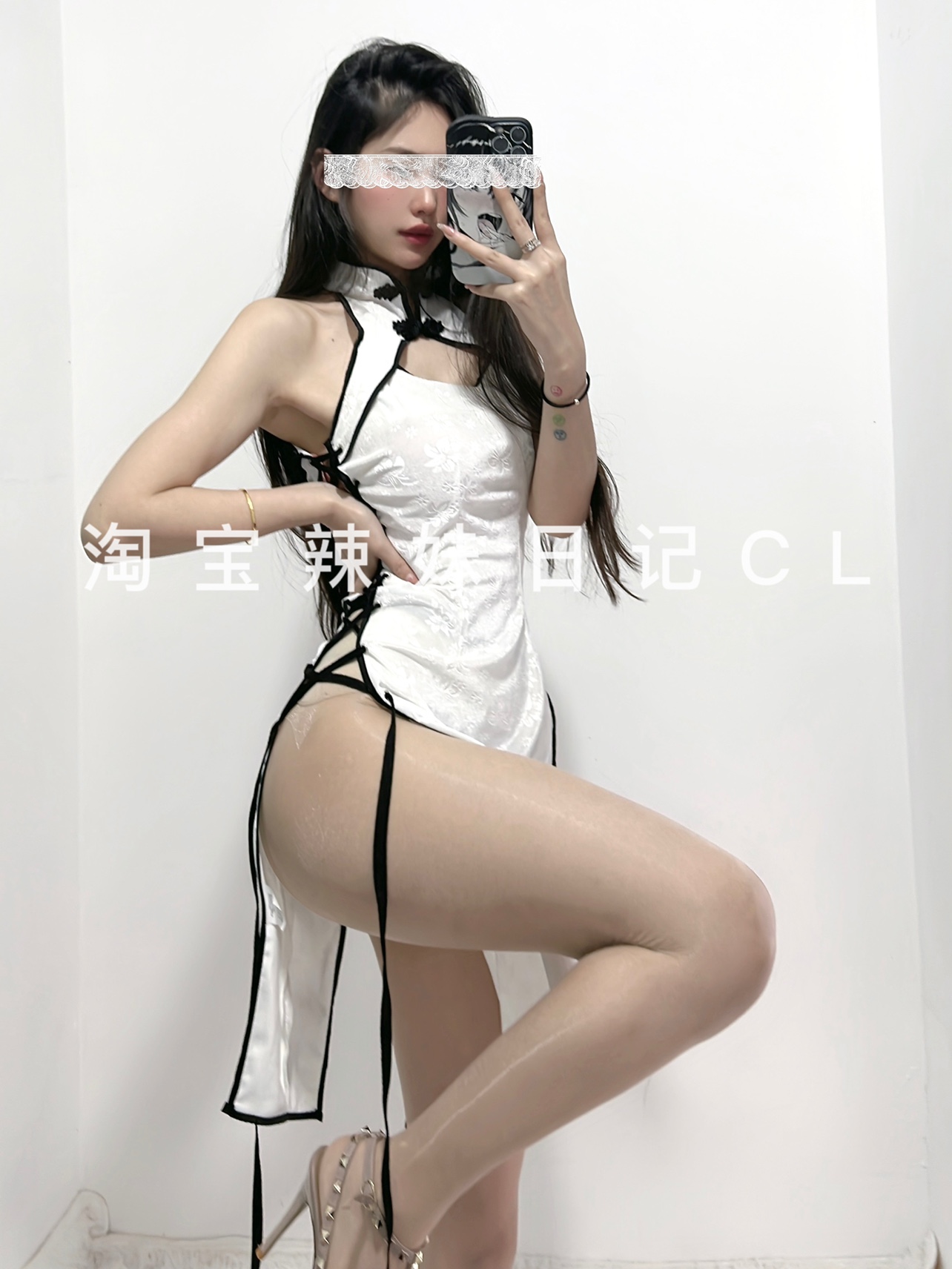 粉色的猪陈佩奇微密圈-151 印花金丝绒开叉绑带旗袍连衣裙紧身修身辣妹纯欲风_第1集