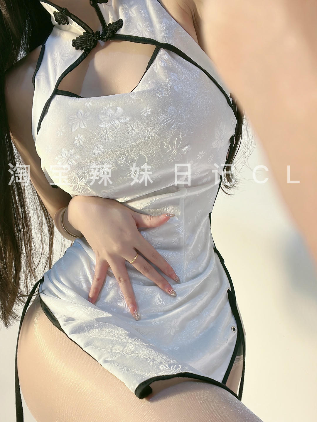 粉色的猪陈佩奇微密圈-156 油亮360开裆性感丝袜高密丝滑油光超薄油亮 闭档连裤袜_第1集