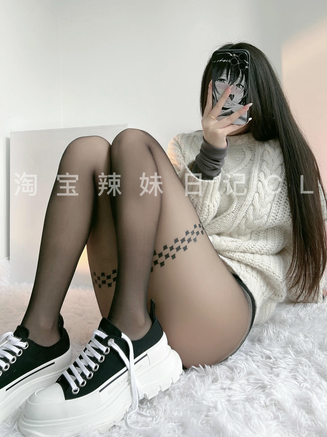 粉色的猪陈佩奇微密圈-157 珞樱 天鹅绒任意剪 T裆开裆 字母丝袜英文后线袜印花性感情趣_第1集