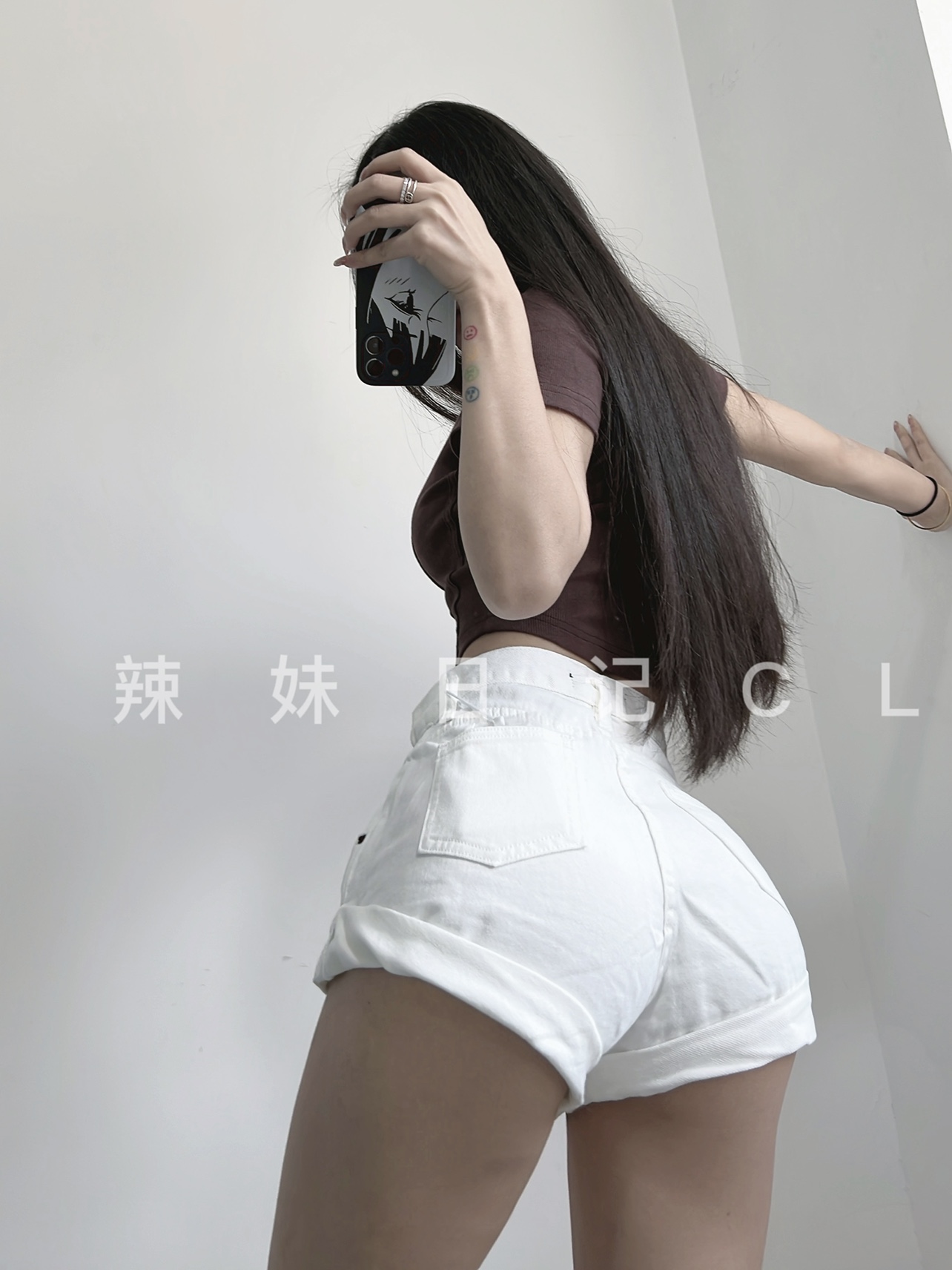 粉色的猪陈佩奇微密圈-160 高腰牛仔夏季新款欧美阔腿松紧腰卷边女纯色牛仔短裤热_第1集