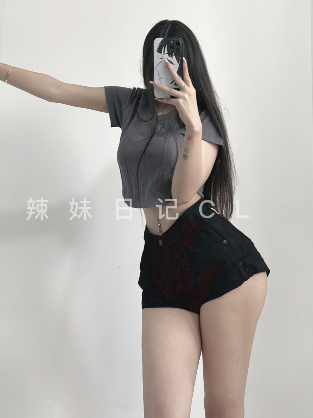 粉色的猪陈佩奇微密圈-160 高腰牛仔夏季新款欧美阔腿松紧腰卷边女纯色牛仔短裤热_第1集