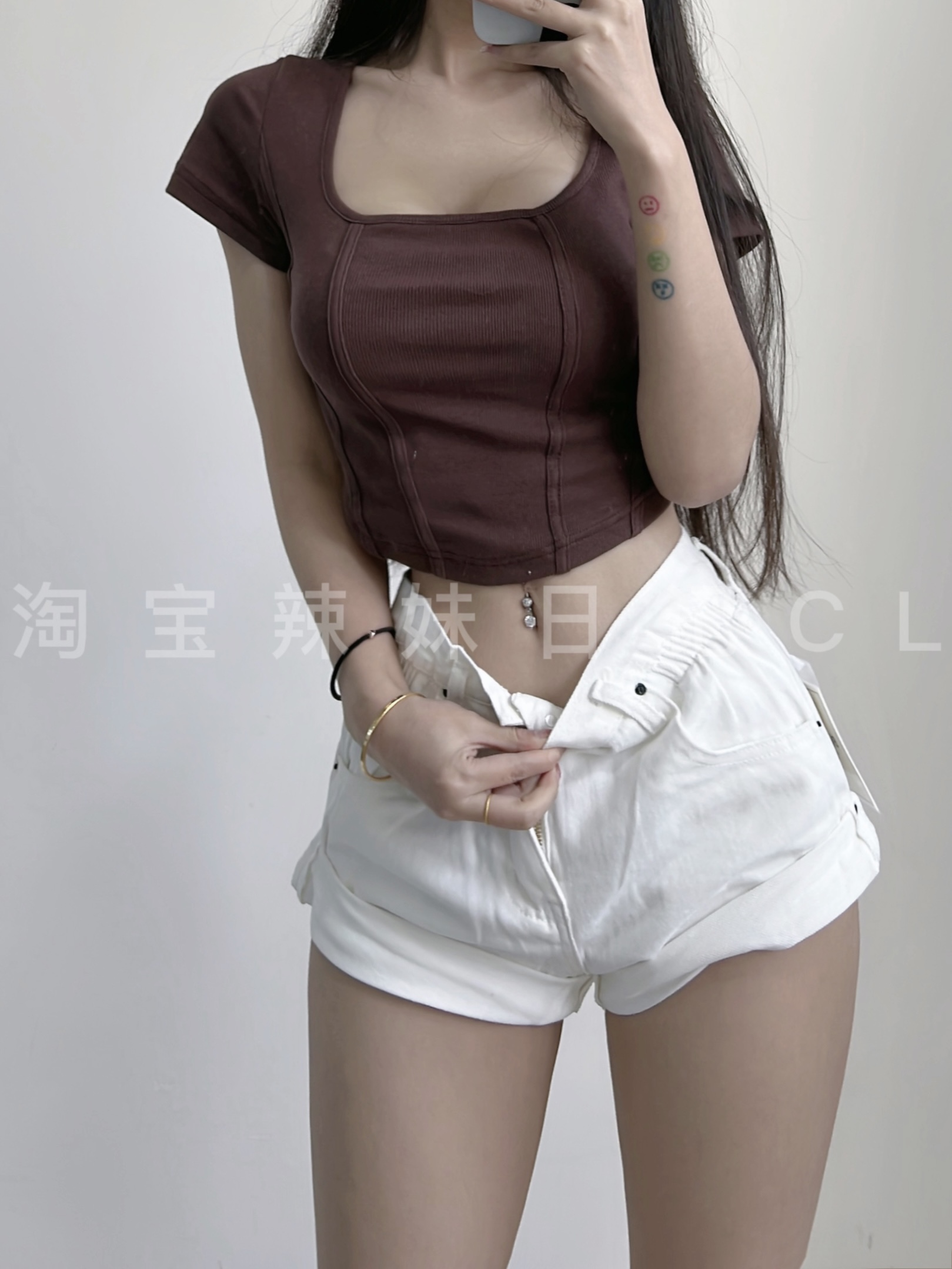 粉色的猪陈佩奇微密圈-162 夏季新款鱼骨方领短袖T恤女短款弹力修身百搭打底上衣_第1集