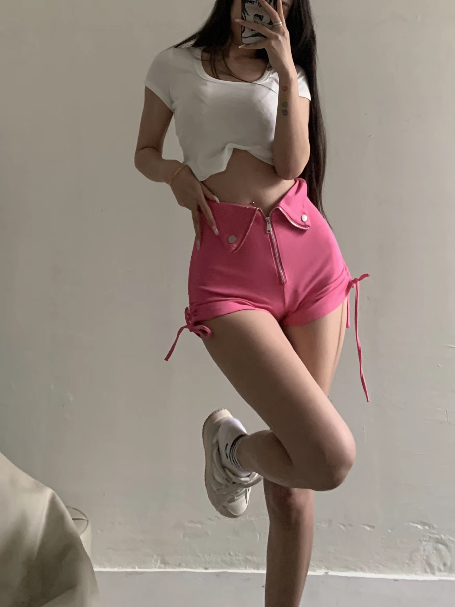 粉色的猪陈佩奇微密圈-188 欧美性感高腰紧身显瘦提臀侧边抽绳褶皱休闲短裤热裤_第1集