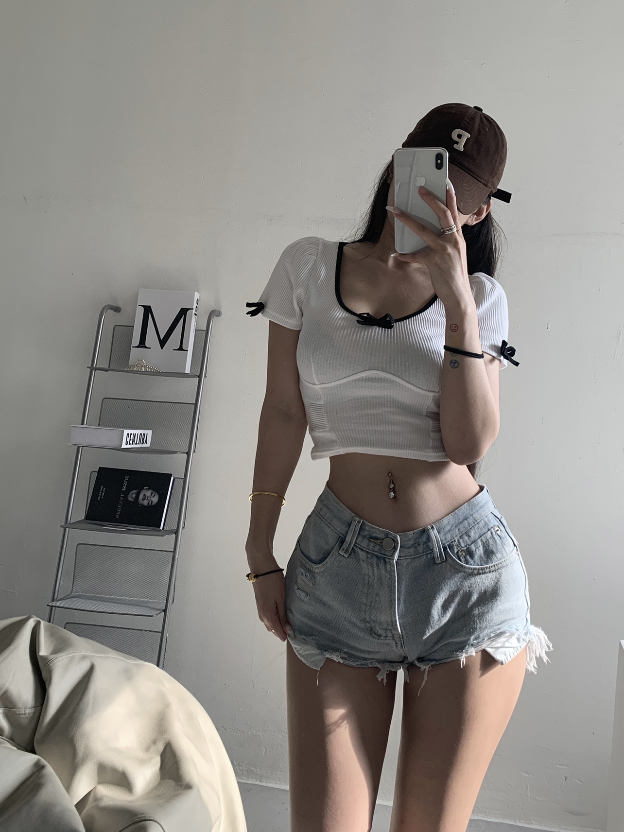 粉色的猪陈佩奇微密圈-191 夏季修身短款高腰露脐短袖上衣少女甜美螺纹针织蝴蝶_第1集