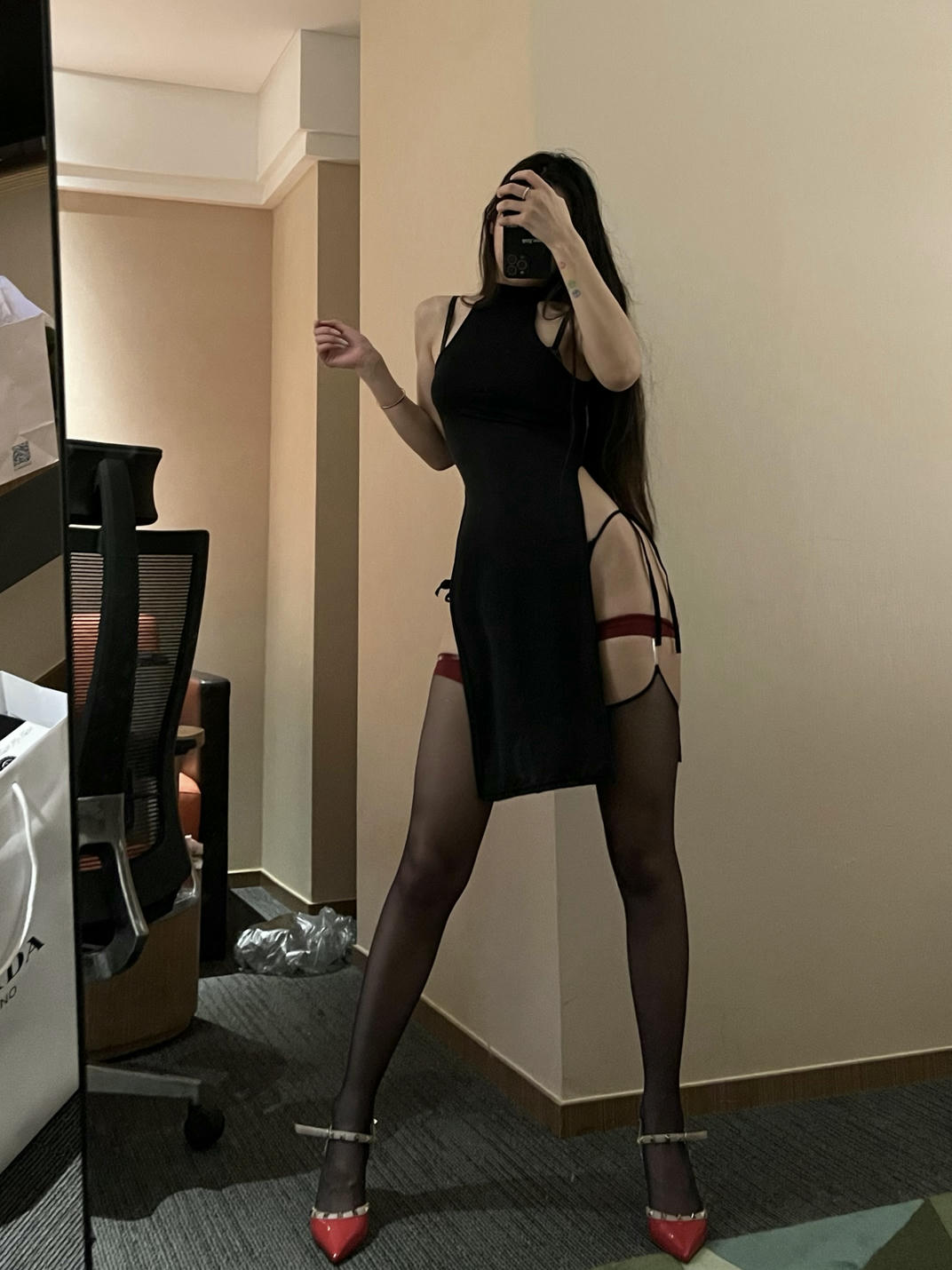 粉色的猪陈佩奇微密圈-212 天鹅绒80D长筒硅胶防滑过膝袜性感蕾丝显瘦高筒大腿袜_第1集