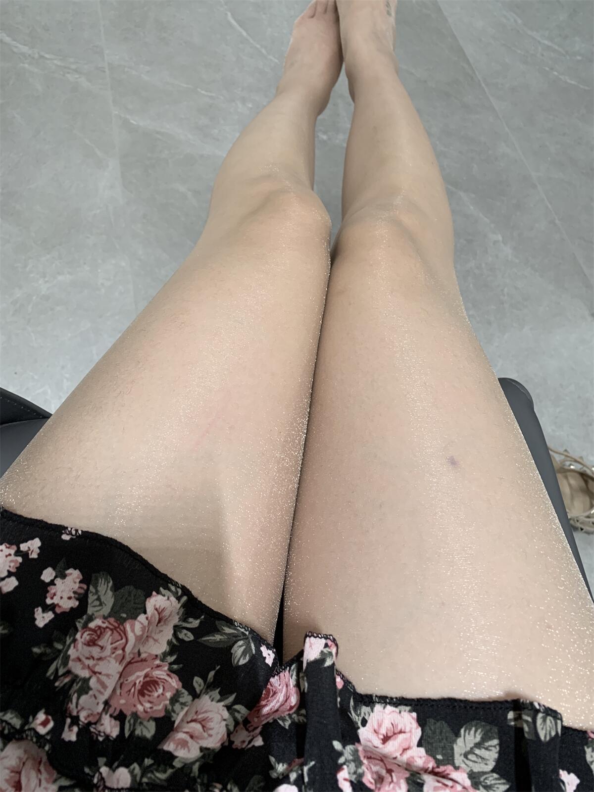粉色的猪陈佩奇微密圈-216 闪光性感打底袜亮丝连裤丝袜白色超薄全透明女夏包芯丝_第1集