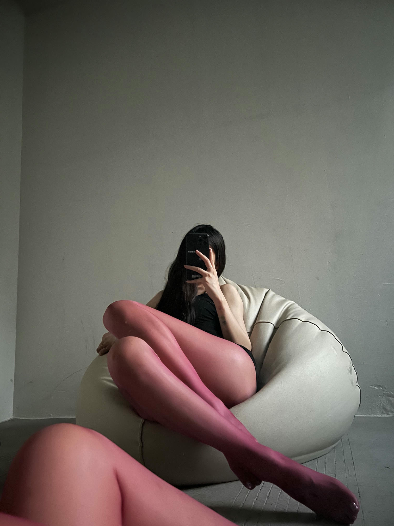 粉色的猪陈佩奇微密圈-222 油亮360无痕开裆无缝性感美腿高密丝滑油光超薄连裤袜_第1集