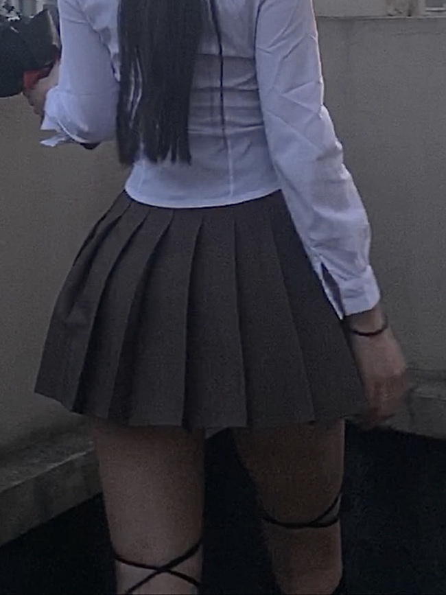 粉色的猪陈佩奇微密圈-054 百褶裙女2021春夏季高腰a字显瘦短裙学院风百搭半身裙_第1集