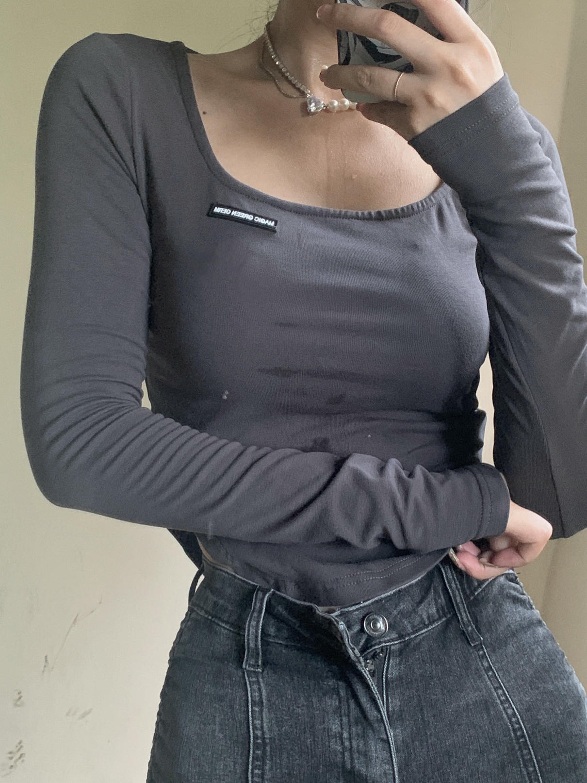 粉色的猪陈佩奇微密圈-068 纯色打底衫女内搭高腰显瘦短款露脐网红紧身长袖t恤辣_第1集