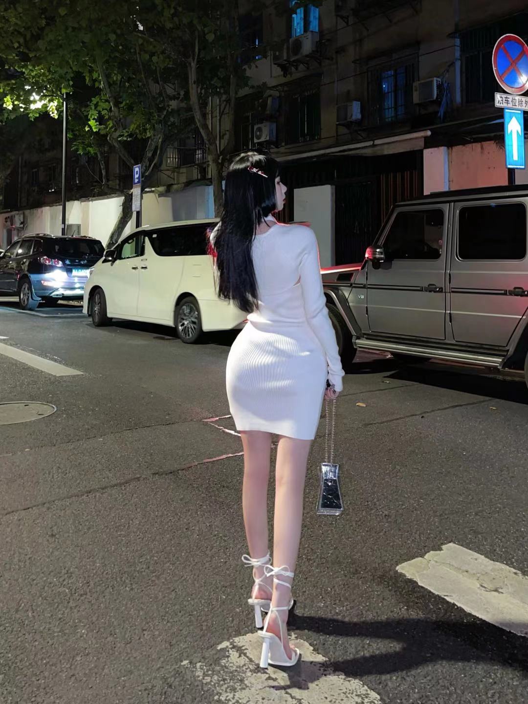 粉色的猪陈佩奇微密圈-071 秋季欧美修身款盘扣旗袍连衣裙_长袖开衫披肩两件套_第1集