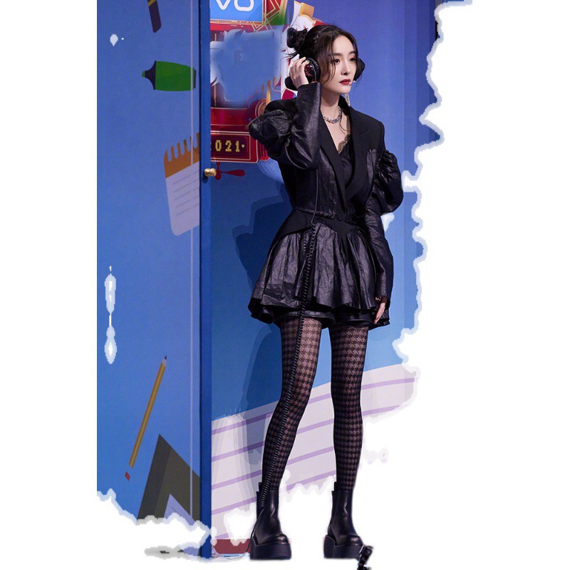 粉色的猪陈佩奇微密圈-075 杨幂明星同款黑色千鸟格丝袜女防勾丝美腿性感连裤袜_第1集