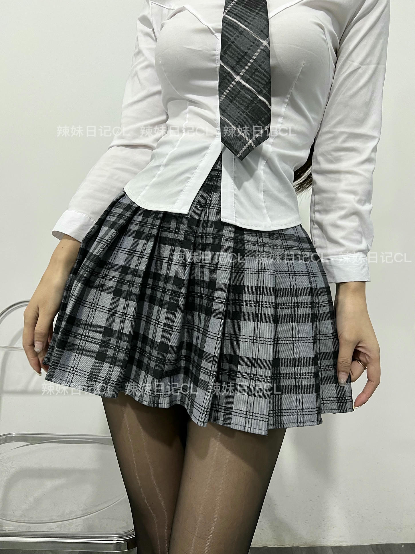 粉色的猪陈佩奇微密圈-096 百褶裙女2021春夏季高腰a字显瘦短裙学院风百搭半身裙_第1集