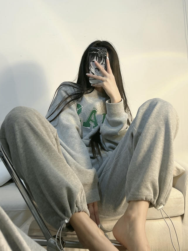 粉色的猪陈佩奇微密圈-099 21秋冬新款韩版高腰松紧腰宽松款直筒长裤卫裤抽绳束口_第1集
