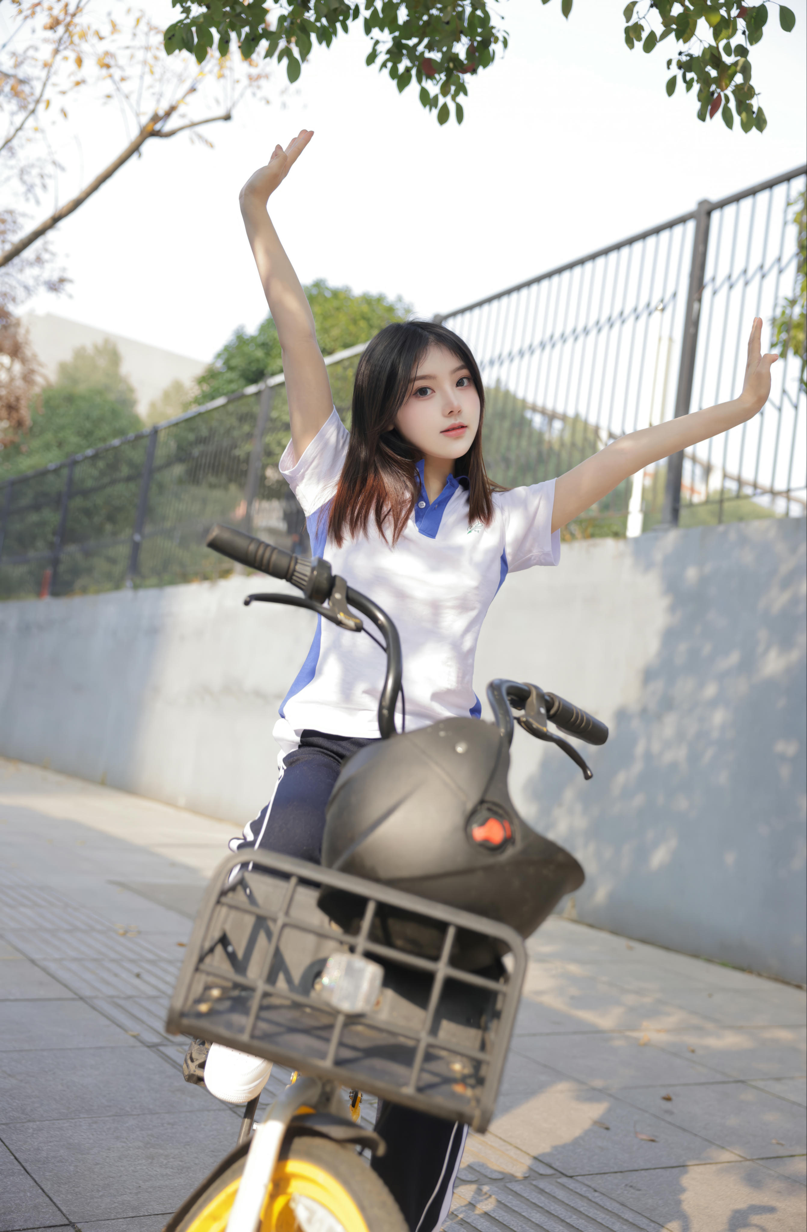 豆瓣酱 公交车[85P／1.53GB]_第3集