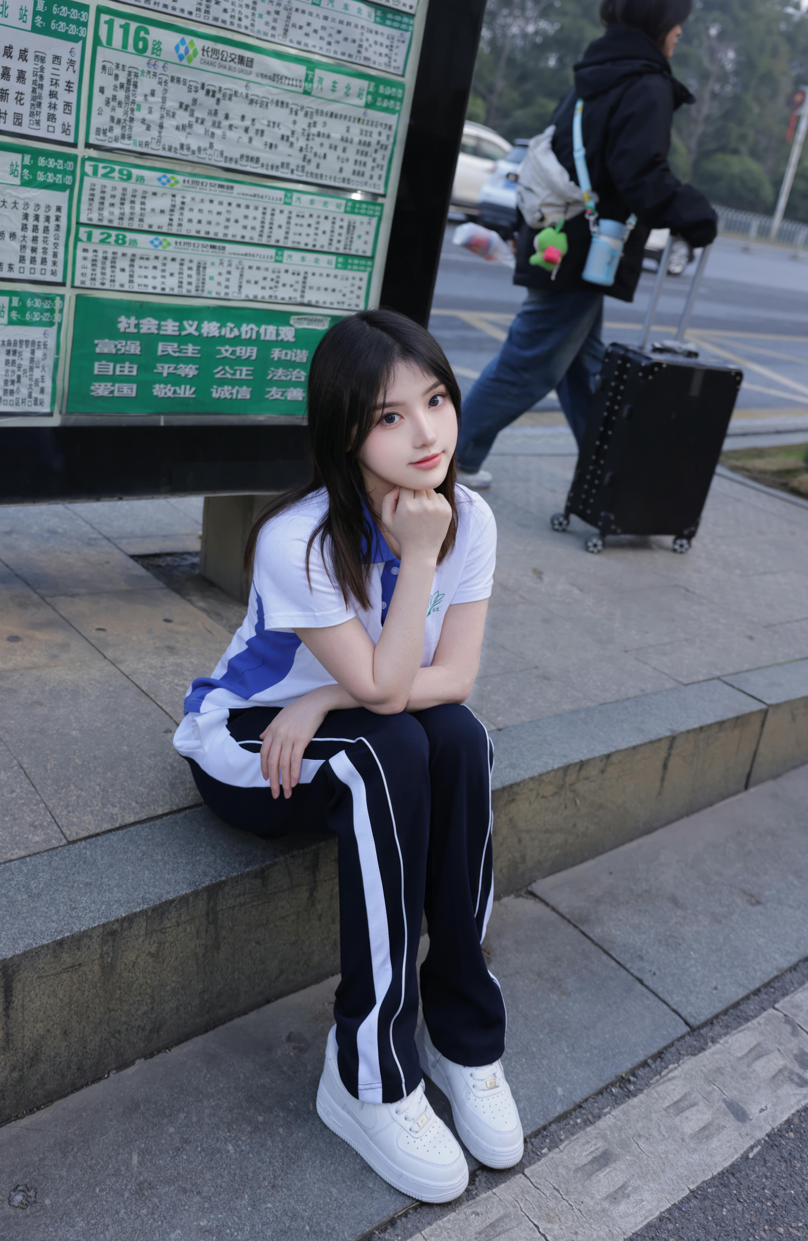 豆瓣酱 公交车[85P／1.53GB]_第1集