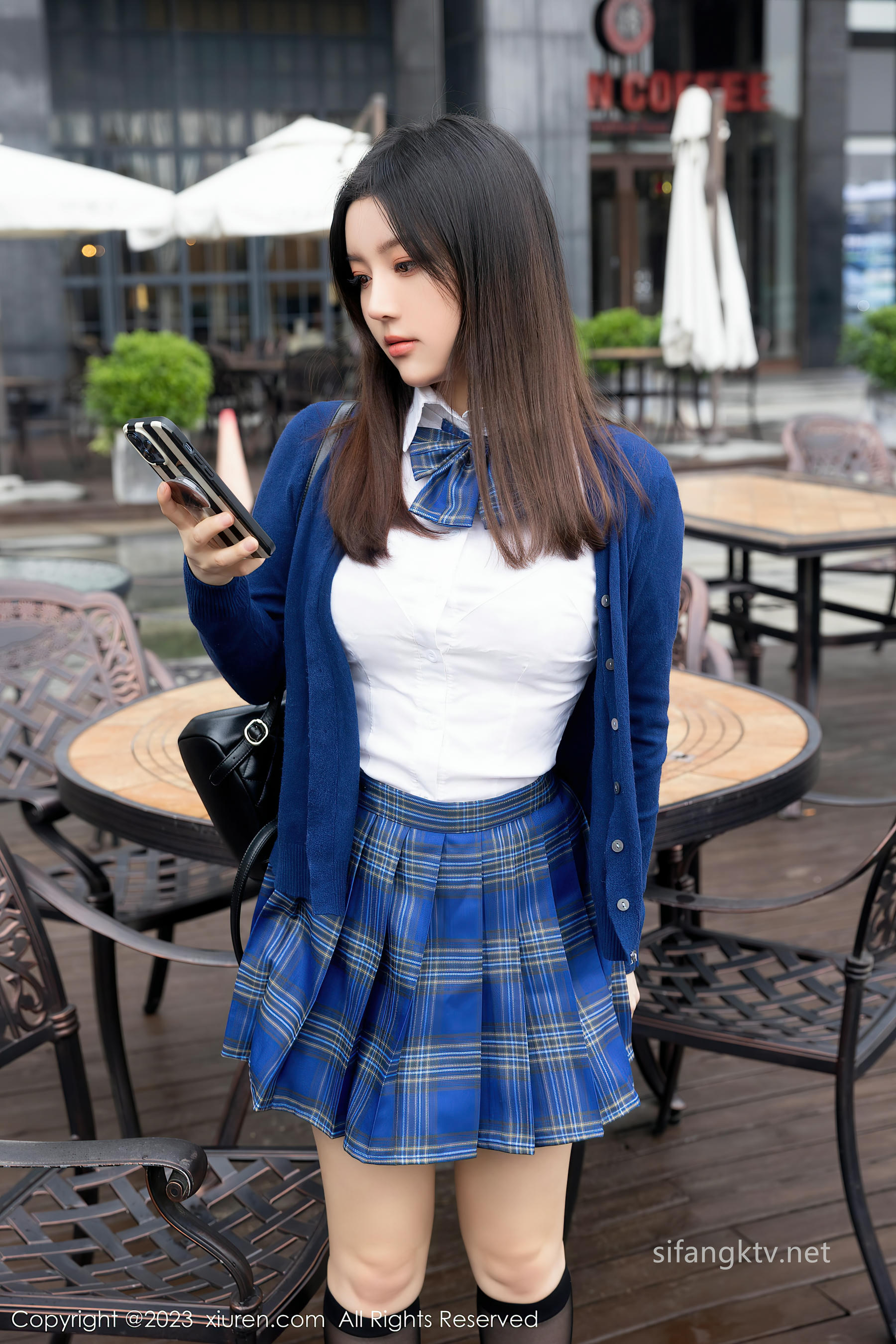 豆瓣酱 户外遥控 车内 [92P2V 2.29GB]-图_第1集