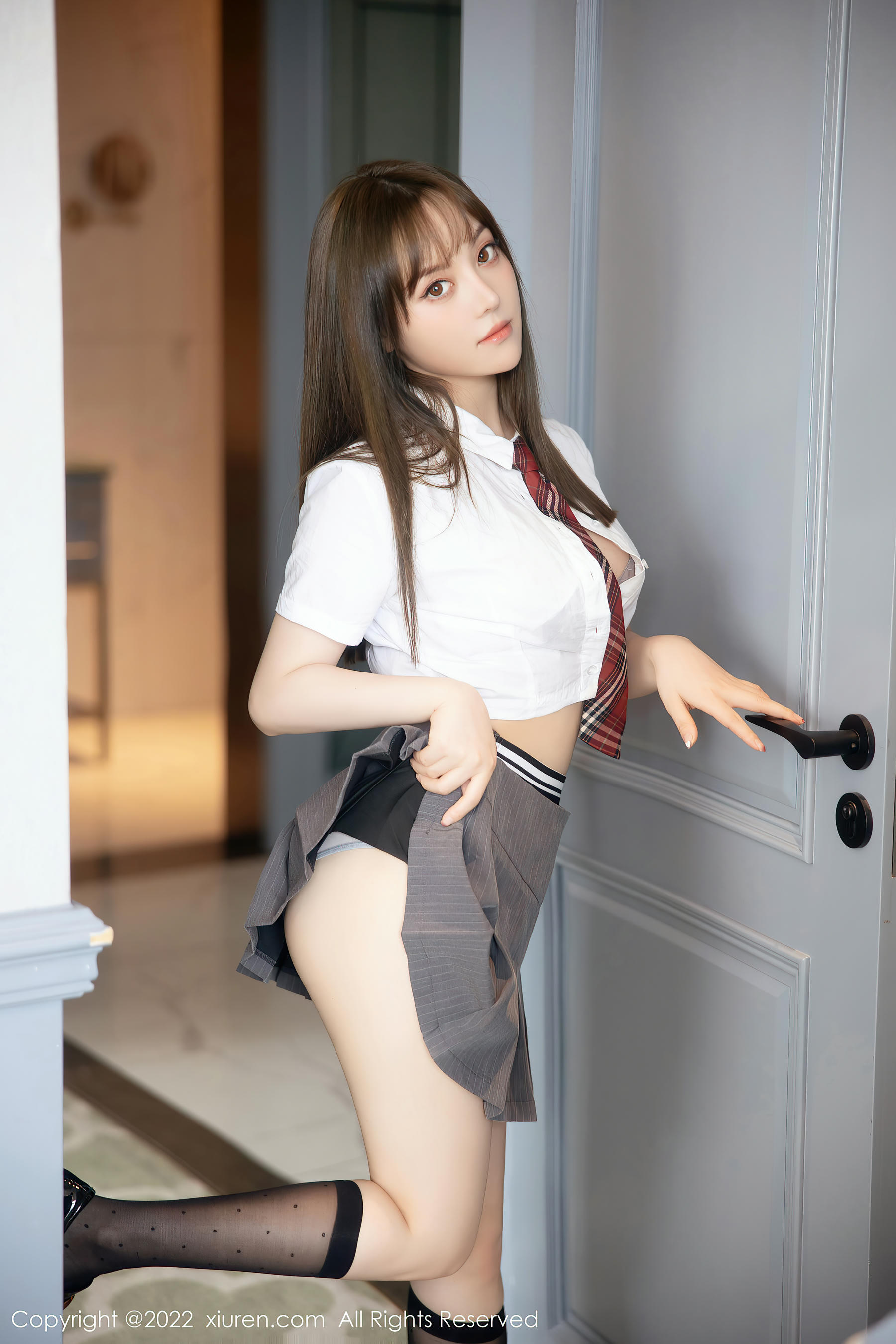 XIUREN秀人网 2022.06.14 NO.5143 豆瓣酱 [72P+1P 593MB]_第1集