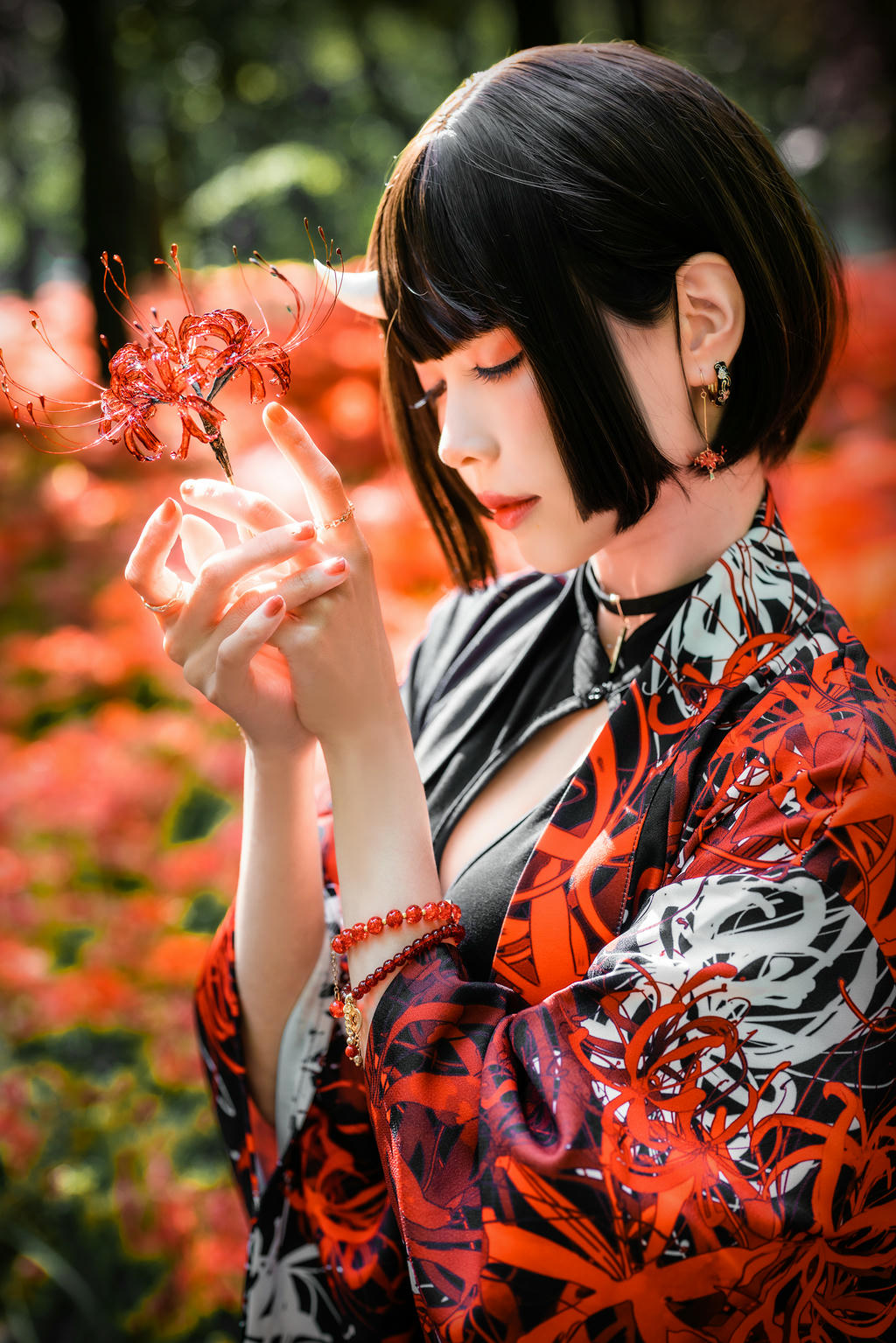 ElyEE子 NO.136 23年10月订阅 [86P2V-302MB]-C-Red Higanbana 殷紅彼岸 [36P-125MB]_第1集