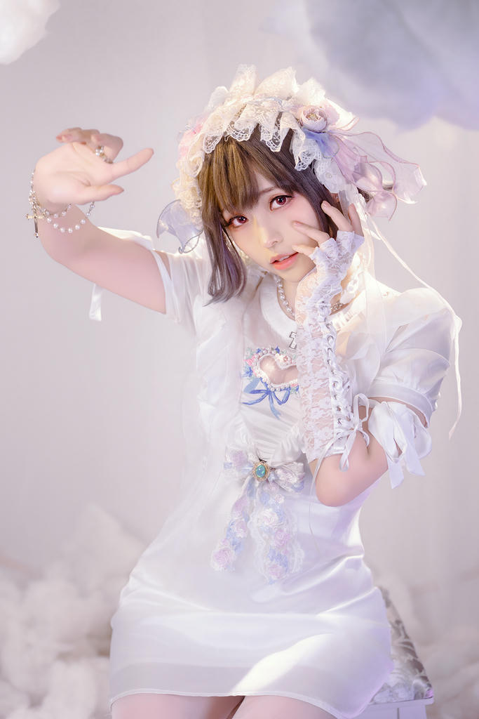 ElyEE子 NO.157 2024年10月订阅 (2／3套) Cloudy Dreaming雲朵夢境[25P-2V-57.4M]_第1集