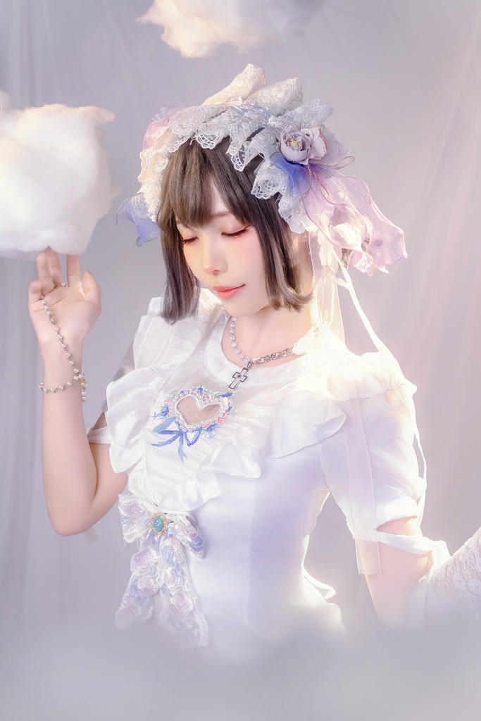 ElyEE子 NO.157 2024年10月订阅 (2／3套) Cloudy Dreaming雲朵夢境[25P-2V-57.4M]_第1集