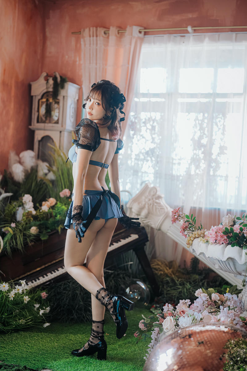 ElyEE子 NO.160 2024年12月订阅 (3套)[129P7V 552M]-C- Fairytale Wonderland童話仙境 [43P 3V]_第1集