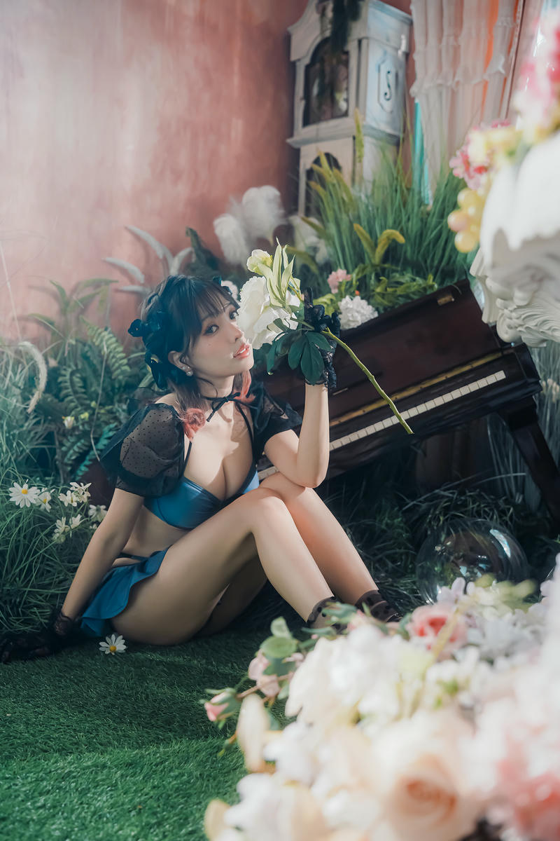 ElyEE子 NO.160 2024年12月订阅 (3套)[129P7V 552M]-C- Fairytale Wonderland童話仙境 [43P 3V]_第2集