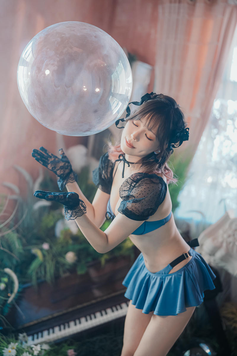ElyEE子 NO.160 2024年12月订阅 (3套)[129P7V 552M]-C- Fairytale Wonderland童話仙境 [43P 3V]_第1集