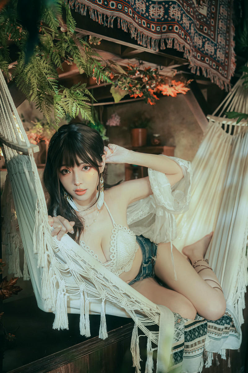ElyEE子 NO.163 Secret Treehouse Escape [31P5V-152MB]_第1集