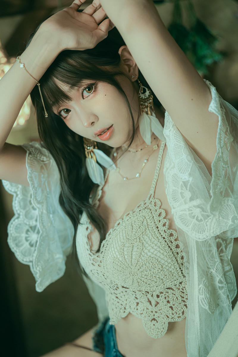 ElyEE子 NO.163 Secret Treehouse Escape [31P5V-152MB]_第2集