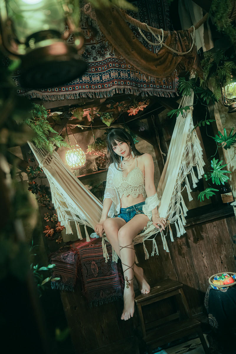 ElyEE子 NO.163 Secret Treehouse Escape [31P5V-152MB]_第1集