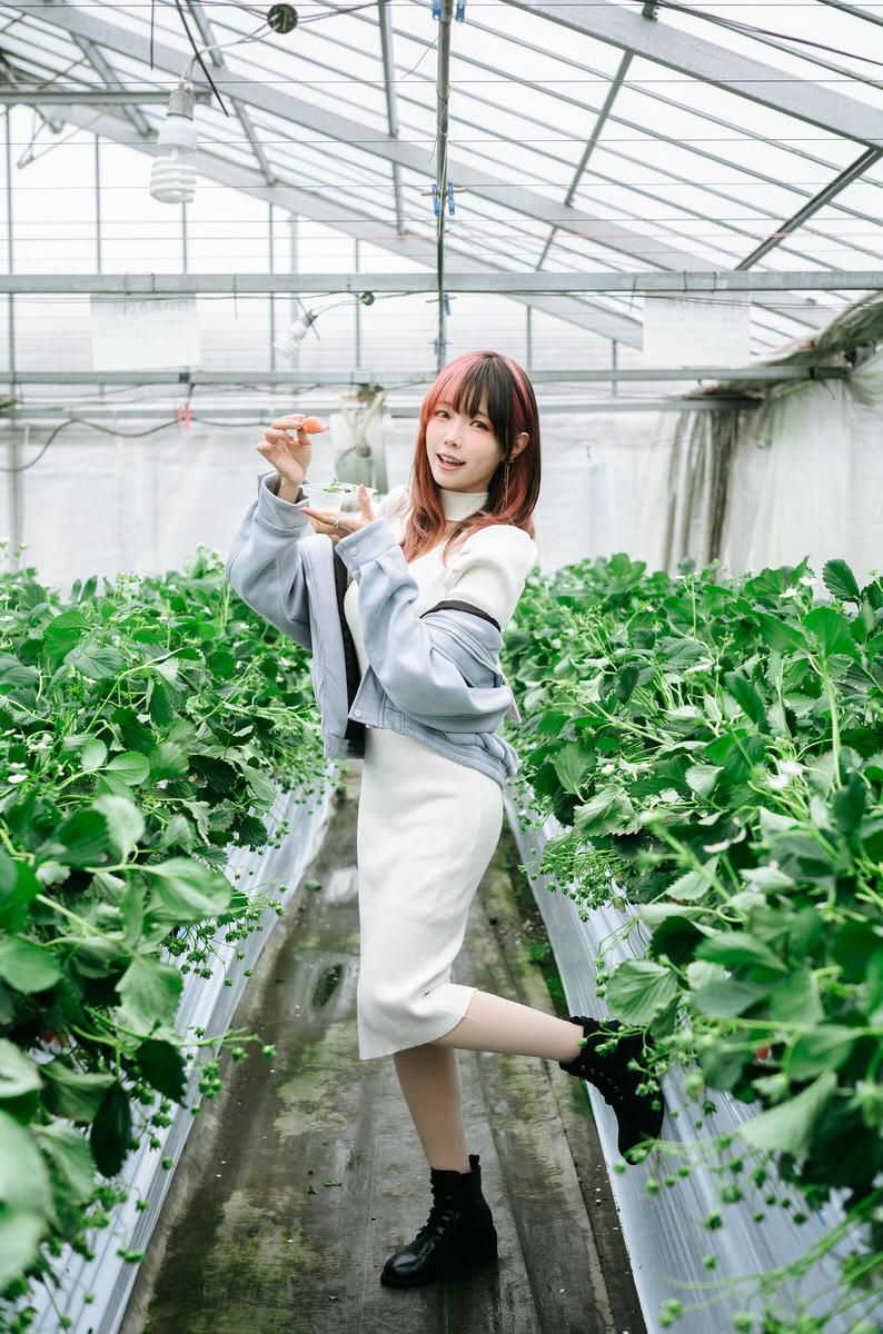 ElyEE子 NO.165 Strawberry Picking Date [34P2V 128MB]_第2集