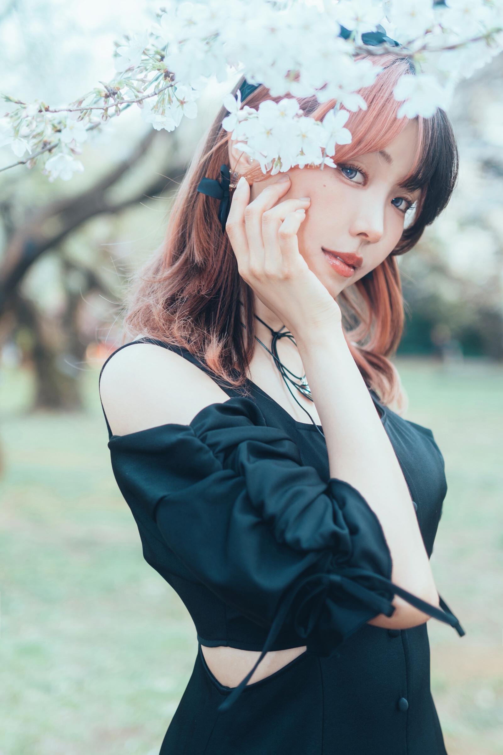 ElyEE子 NO.168 2025年04月订阅 (4套)[92P 9V 311.9M]-April Set B 2025 [30P 1V]_第1集