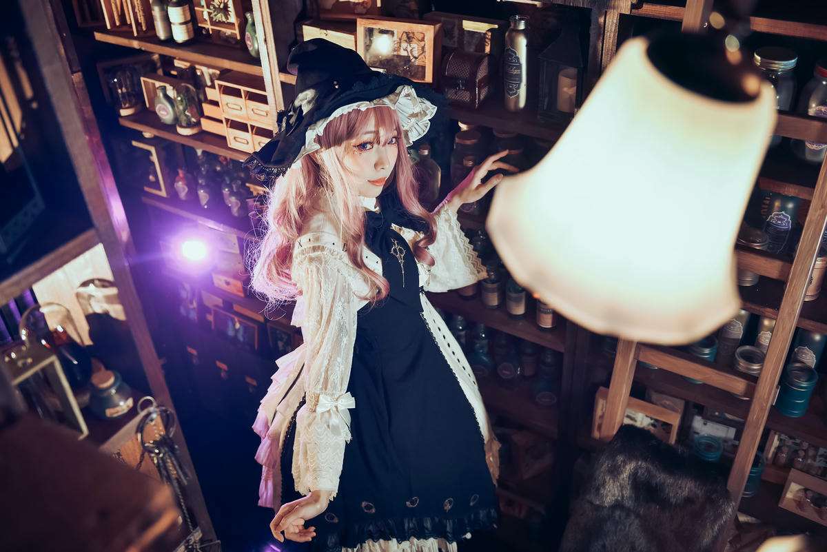 ElyEE子 NO.085 Witch Time [47P-161MB]_第1集