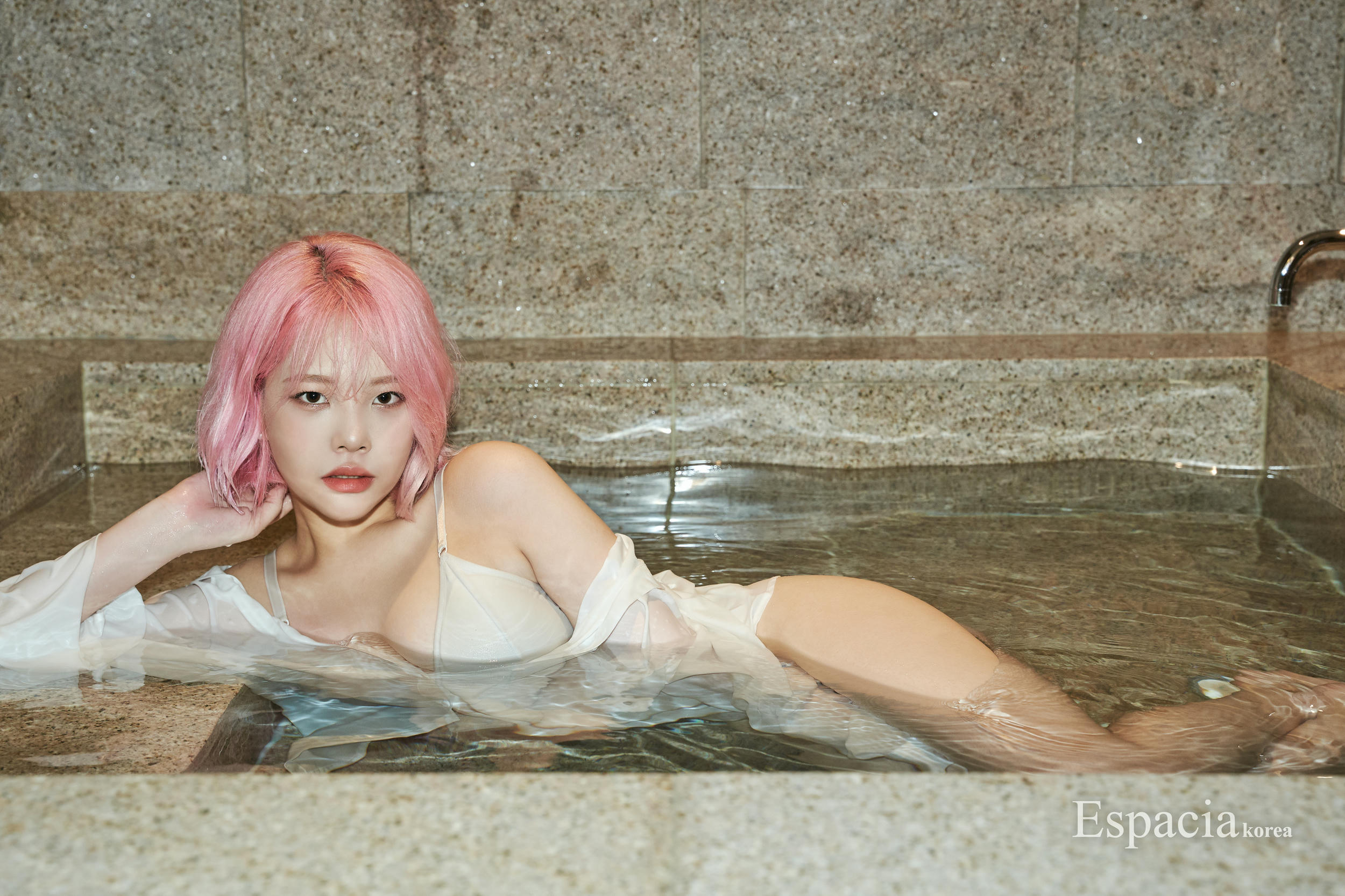 韩国写真机构-Espacia Korea NO.057 ESP #020 MALLANG [43P／499MB]_第2集