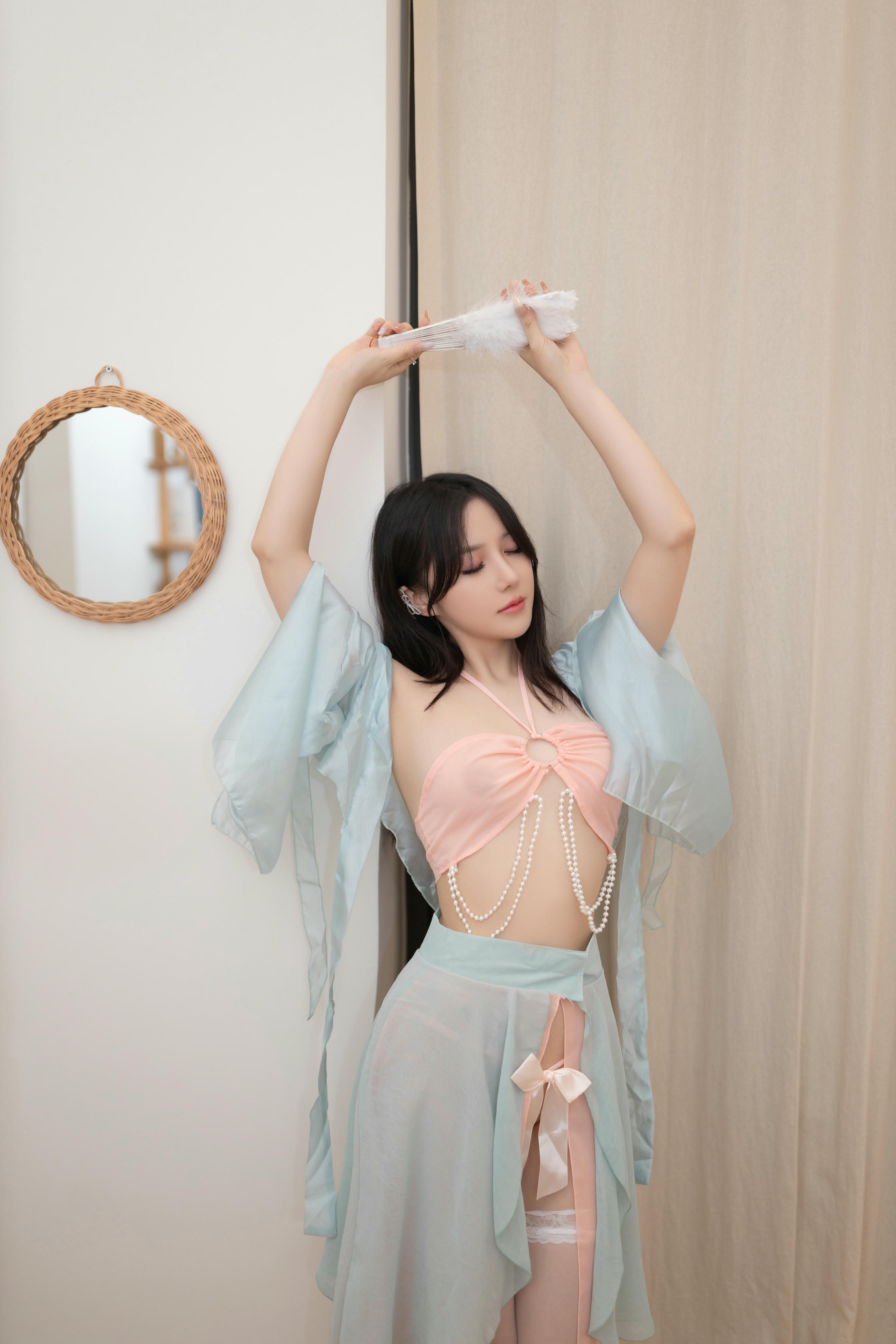 鱼子酱Fish NO.100 内购无水印 小桃红写真 [120P／1.36GB]_第1集