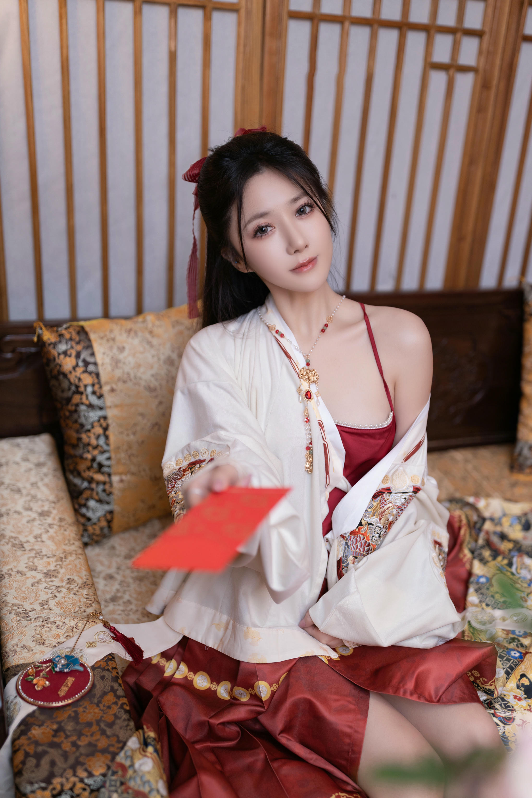 鱼子酱Fish NO.102 内购无水印 新年 [120P／1.67GB]_第1集