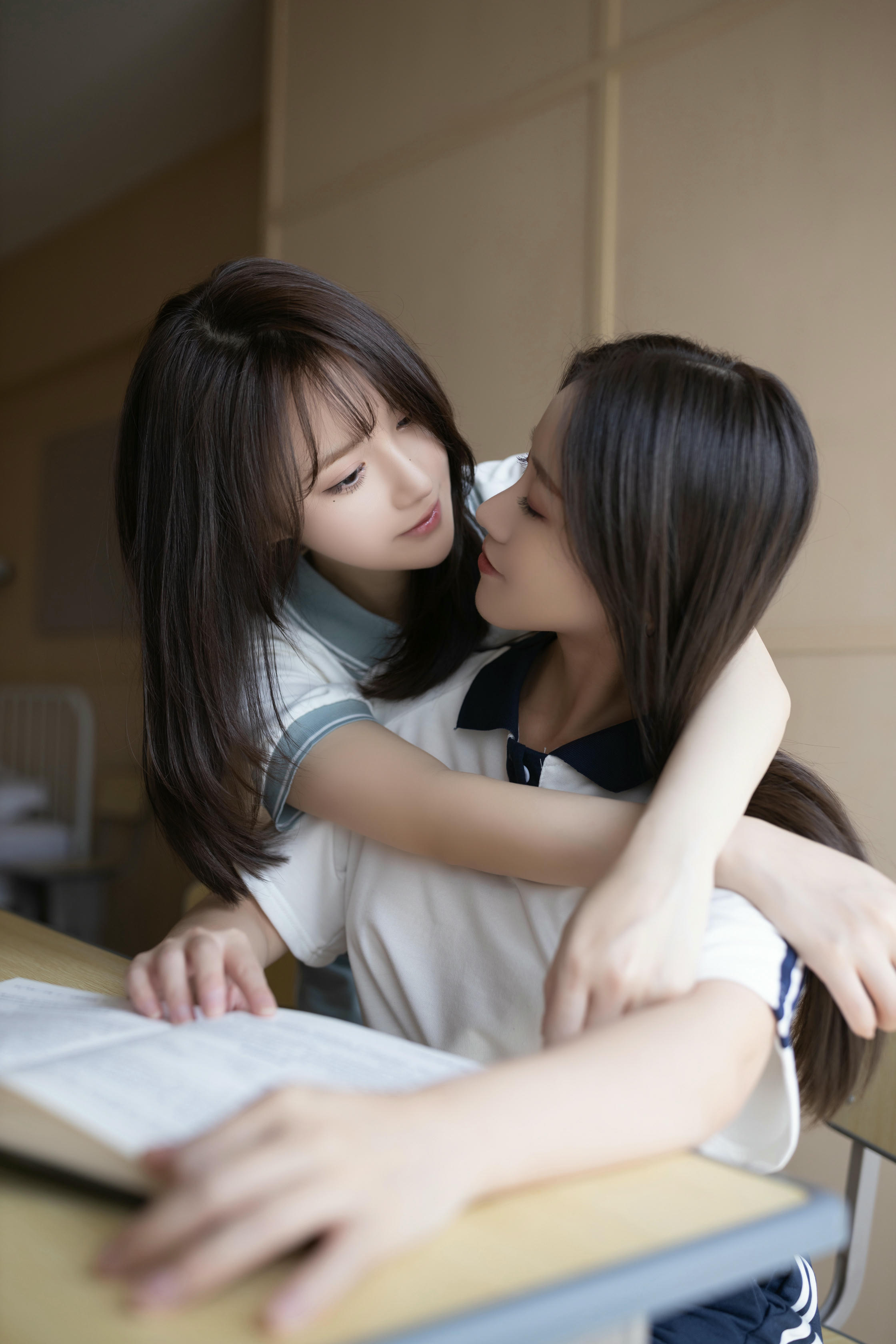 鱼子酱Fish NO.127 内购无水印 &杏子Yada 内购无水印 同桌的你 [152P 1.61 GB]_第1集
