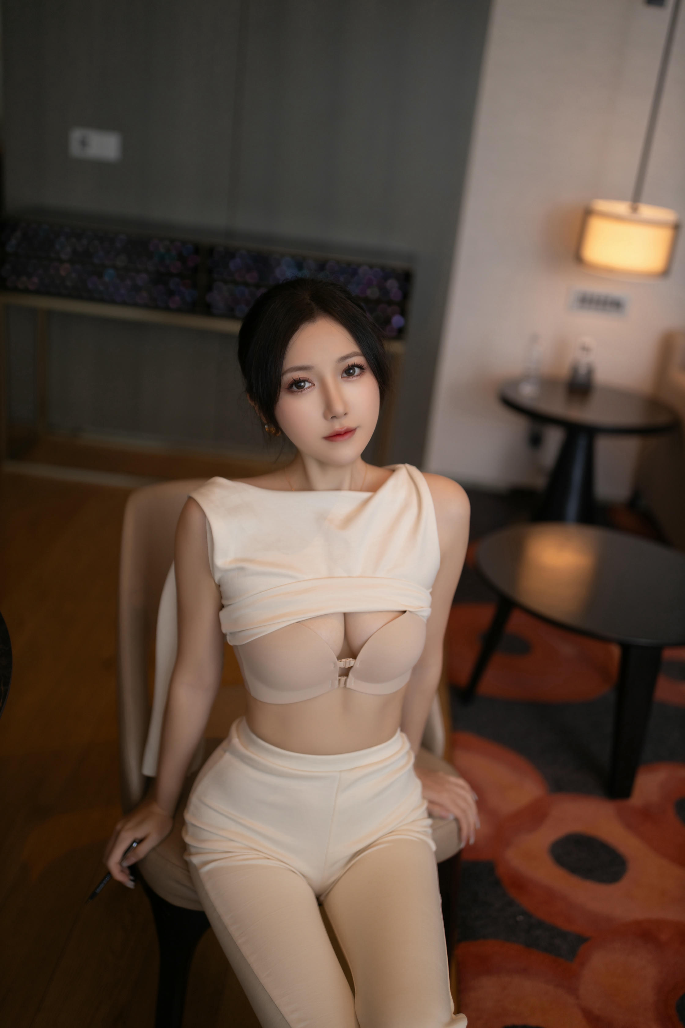 鱼子酱Fish NO.176 内购无水印 9457 职场女人 [120P 797.09 MB]_第2集