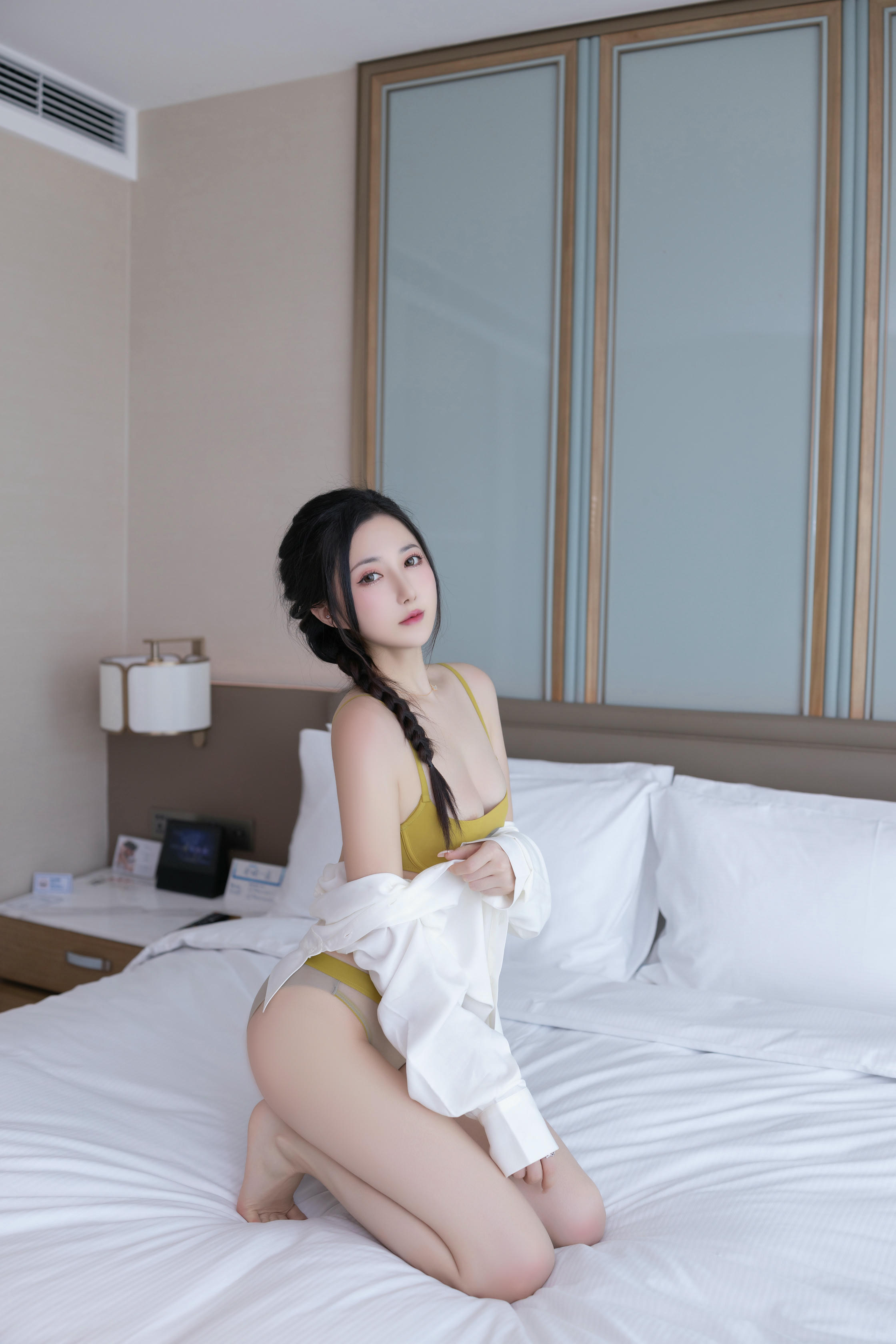 鱼子酱Fish NO.185 内购无水印 纯欲黄色丝袜 [80P 909MB]_第2集